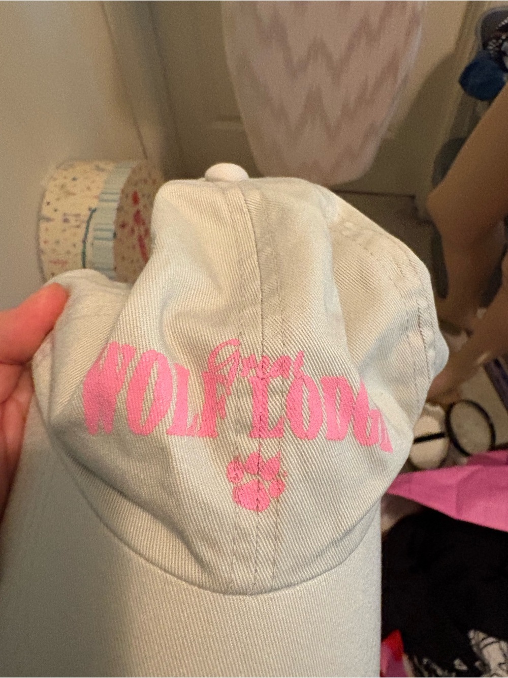 Great Wolf Lodge women’s Light Gray Cap with Pink Logo one size too large